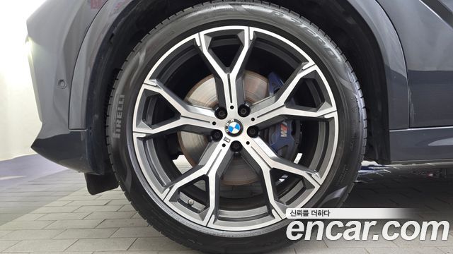 BMW X6 (G06) xDrive40i M Sport 2022 — фото 5
