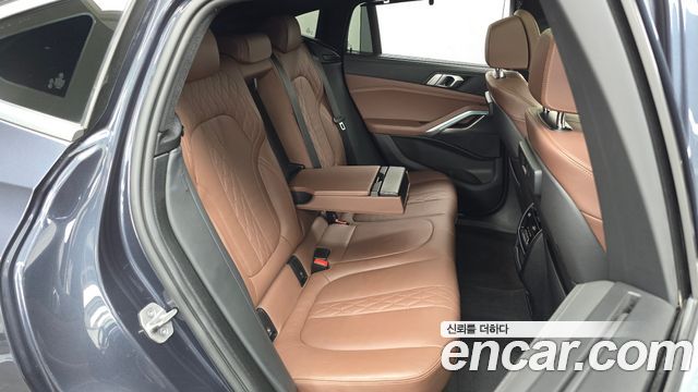 BMW X6 (G06) xDrive40i M Sport 2022 — фото 12