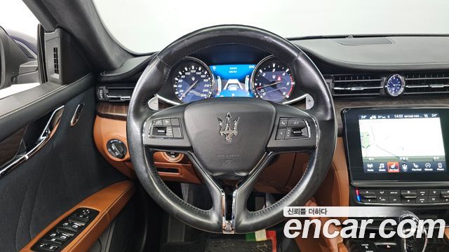 Maserati Quattroporte 3.0 Diesel Granlusso 2018 — фото 14