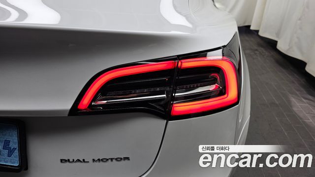 Tesla Model 3 Long Range AWD 2022 — фото 29