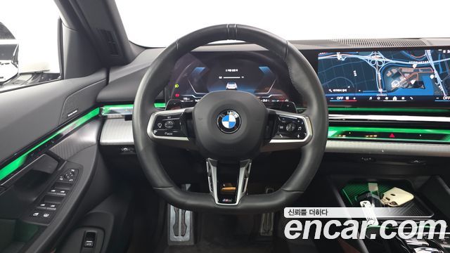 BMW 5 Series (G60) 530i xDrive M Sport 2024 — фото 16