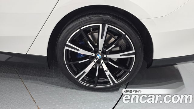BMW 5 Series (G60) 530i xDrive M Sport 2024 — фото 27