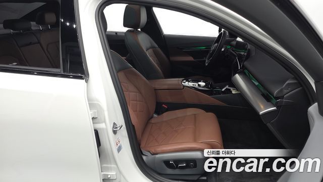 BMW 5 Series (G60) 530i xDrive M Sport 2024 — фото 32