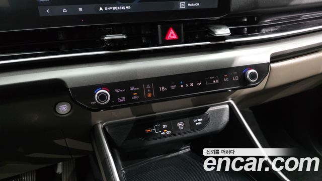 Kia Carnival (IV) HEV 9 seater Prestige 2025 — фото 17