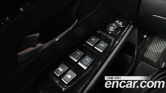 KG Mobility (SsangYong) Beautiful Korando Gasoline 1.5 4WD C7 2024 — фото 32