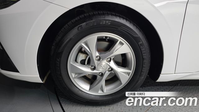 Hyundai Avante (CN7) 1.6 Smart 2023 — фото 5