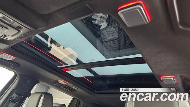 Cadillac Escalade (V) 6.2 Sports Platinum 2023 — фото 16