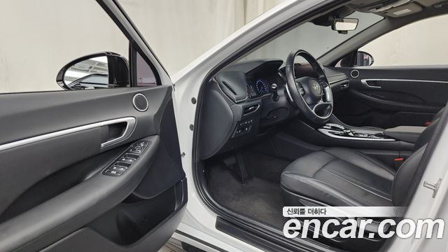 Hyundai Sonata (DN8) 2.0 Modern 2023 — фото 10
