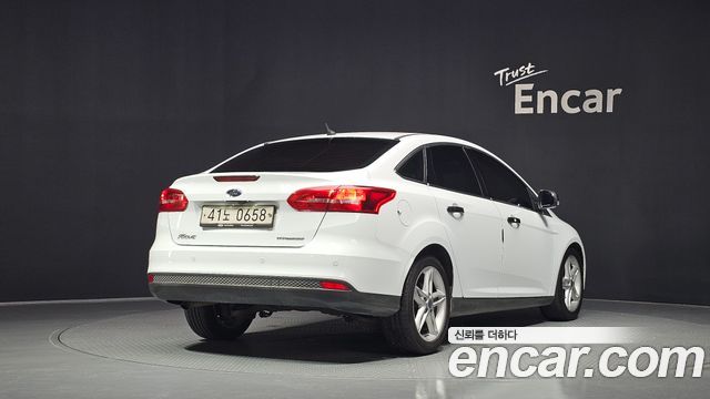 Ford Focus 1.5 Diesel Titanium 3rd 2016 — фото 2