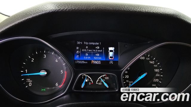 Ford Focus 1.5 Diesel Titanium 3rd 2016 — фото 8