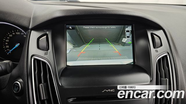 Ford Focus 1.5 Diesel Titanium 3rd 2016 — фото 16