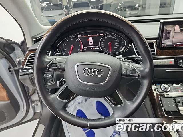 Audi A8 50 TFSI Quattro LWB D4 2015 — фото 9