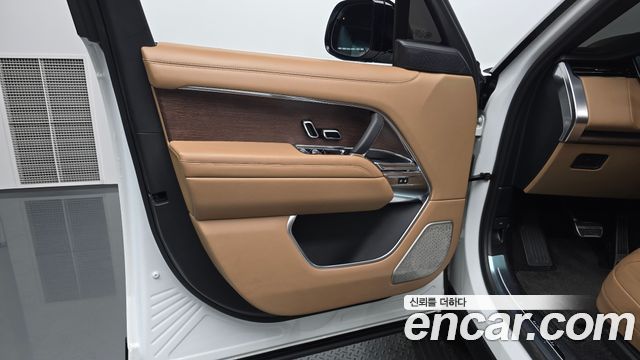 Land Rover Range Rover (V) P530 Autobiography Long Wheel Base 2022 — фото 30