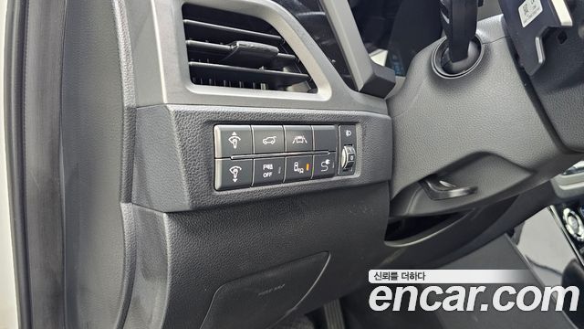 KG Mobility (SsangYong) Beautiful Korando Gasoline 1.5 2WD R-Plus 2022 — фото 16