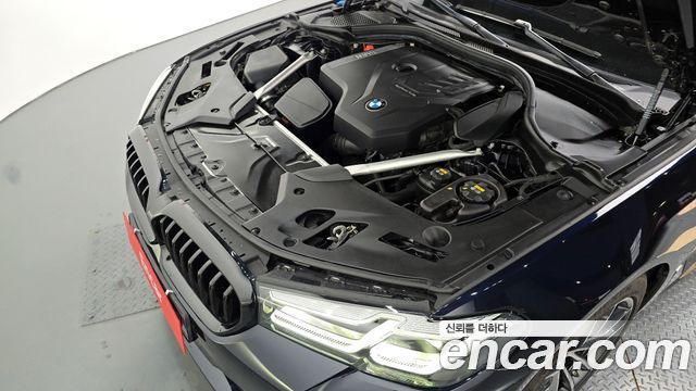 BMW 5 Series (G30) 520i M Sport 2022 — фото 6