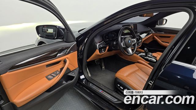BMW 5 Series (G30) 520i M Sport 2022 — фото 10