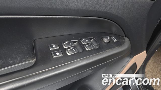 KG Mobility (SsangYong) Rexton Sports Khan Diesel 2.2 4WD Dynamic Edition (5-Link) 2021 — фото 11