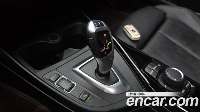 BMW 1 Series (F20) 118d Sport 5Door 2017 — фото 9