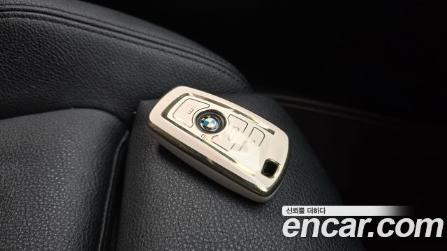 BMW 1 Series (F20) 118d Sport 5Door 2017 — фото 17