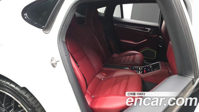 Porsche Panamera (971) 4.0 Turbo 2018 — фото 16