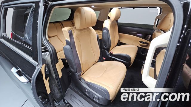 Kia Carnival (IV) Gasoline 7-Seater Signature 2021 — фото 12