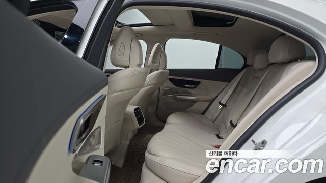 Mercedes-Benz E-Class (W214) E300 4MATIC Exclusive 2024 — фото 12