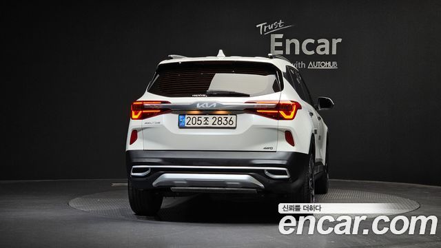 Kia Seltos Gasoline 1.6 Turbo 4WD Gravity 2023 — фото 4
