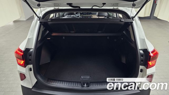 Kia Seltos Gasoline 1.6 Turbo 4WD Gravity 2023 — фото 17