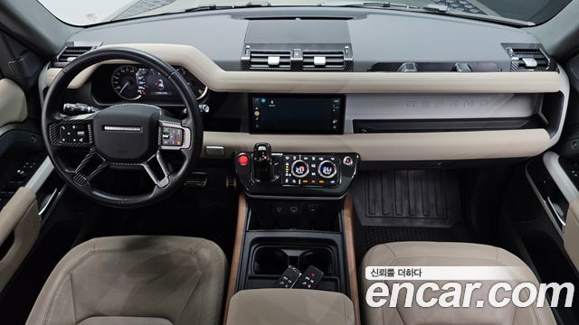 Land Rover Defender (L663) 110 D250 SE 2023 — фото 7