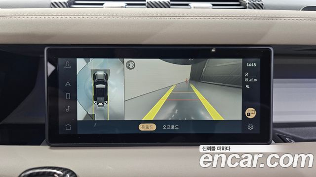 Land Rover Defender (L663) 110 D250 SE 2023 — фото 16
