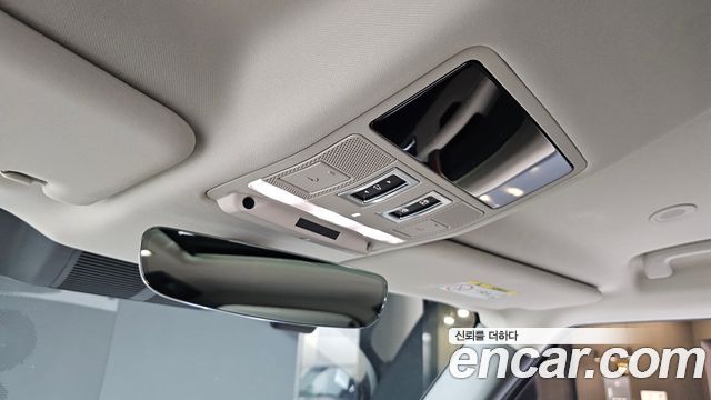 Land Rover Defender (L663) 110 D250 SE 2023 — фото 17