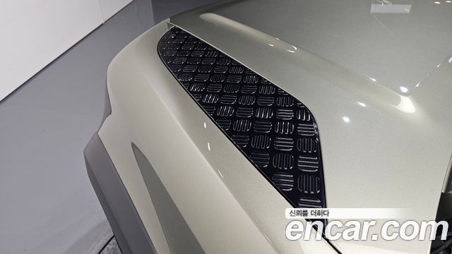 Land Rover Defender (L663) 110 D250 SE 2023 — фото 35