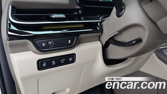 Kia Carnival (IV) HEV 9-Seater Hi-Limousine Signature 2025 — фото 14