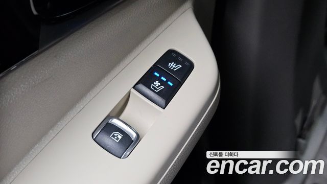 Kia Carnival (IV) HEV 9-Seater Hi-Limousine Signature 2025 — фото 31