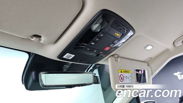 Kia Carnival (IV) HEV 9-Seater Hi-Limousine Signature 2025 — фото 32