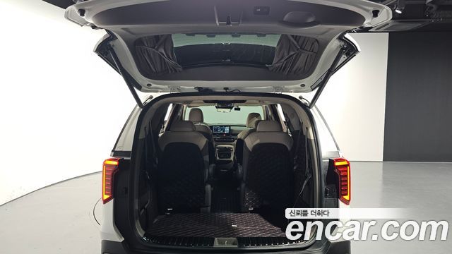 Kia Carnival (IV) HEV 9-Seater Hi-Limousine Signature 2025 — фото 33