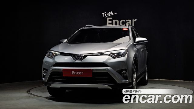 Toyota RAV4 2.5 2WD 4th 2018 — фото 3