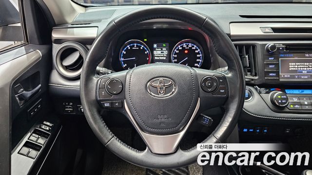 Toyota RAV4 2.5 2WD 4th 2018 — фото 13