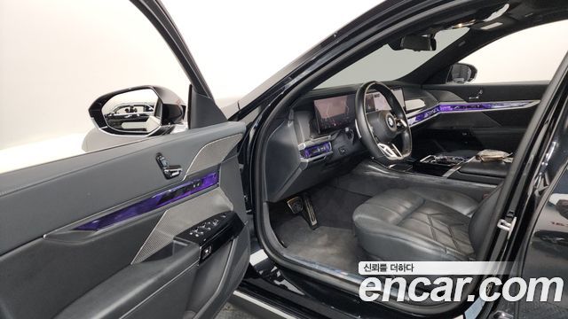 BMW 7 Series (G70) 740d xDrive M Sport 2023 — фото 10