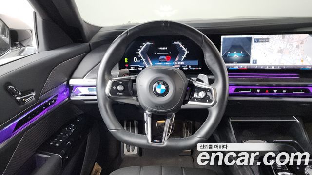 BMW 7 Series (G70) 740d xDrive M Sport 2023 — фото 13