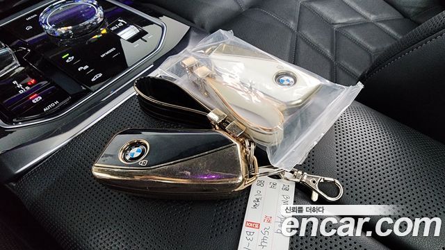 BMW 7 Series (G70) 740d xDrive M Sport 2023 — фото 15
