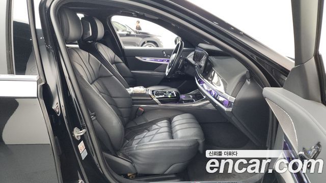 BMW 7 Series (G70) 740d xDrive M Sport 2023 — фото 26