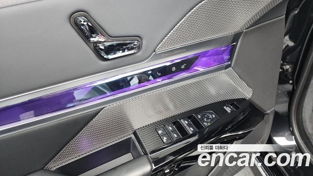BMW 7 Series (G70) 740d xDrive M Sport 2023 — фото 39