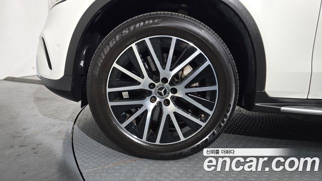 Mercedes-Benz GLC-Class (X253) GLC300e 4MATIC 2021 — фото 5