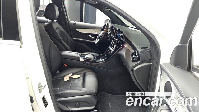 Mercedes-Benz GLC-Class (X253) GLC300e 4MATIC 2021 — фото 11