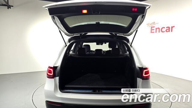 Mercedes-Benz GLC-Class (X253) GLC300e 4MATIC 2021 — фото 20