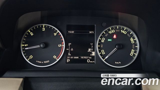 Land Rover Discovery 4 3.0 SDV6 HSE 2016 — фото 8