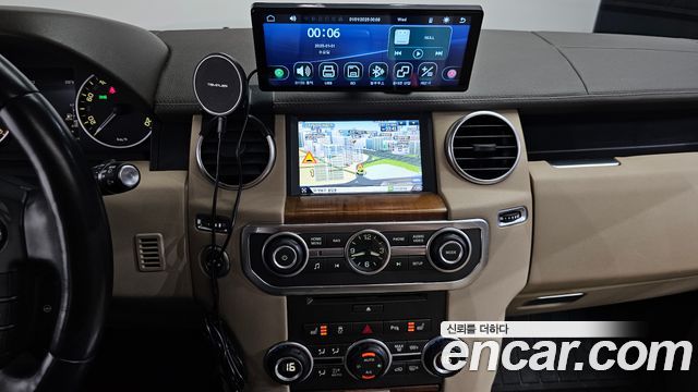 Land Rover Discovery 4 3.0 SDV6 HSE 2016 — фото 14
