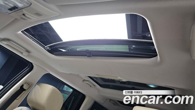 Land Rover Discovery 4 3.0 SDV6 HSE 2016 — фото 18