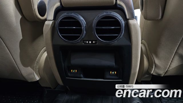 Land Rover Discovery 4 3.0 SDV6 HSE 2016 — фото 19